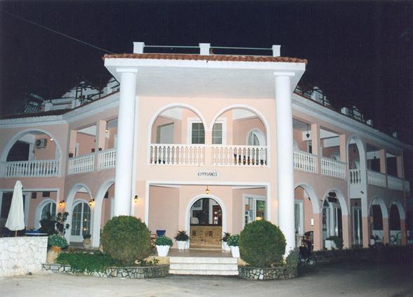 Kyprianos Aparthotel Keri Exterior photo